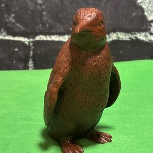 Pecan Resin Penguin